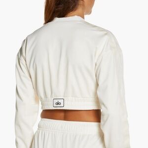 Alo Yoga Prizewinner Cropped Bomber Jacket | Bone Ivory | Size L